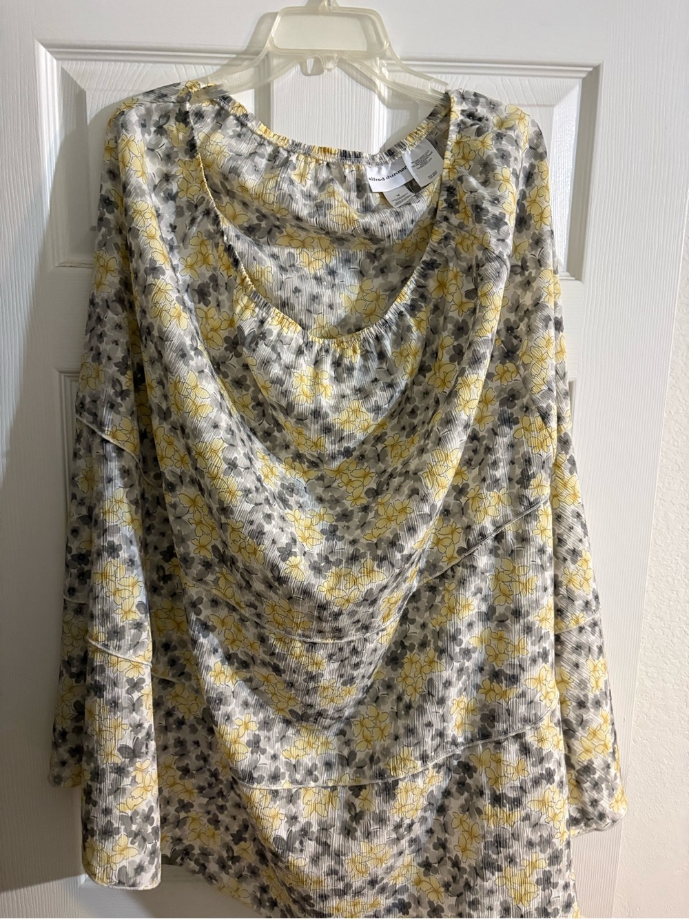 Alfred Dunner Floral Scoop Neck SZ 16 Top - Yellow & Gray